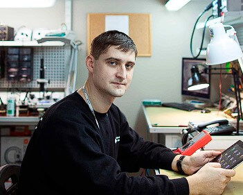 Мастер сервисного центра по ремонту техники Bering Optics